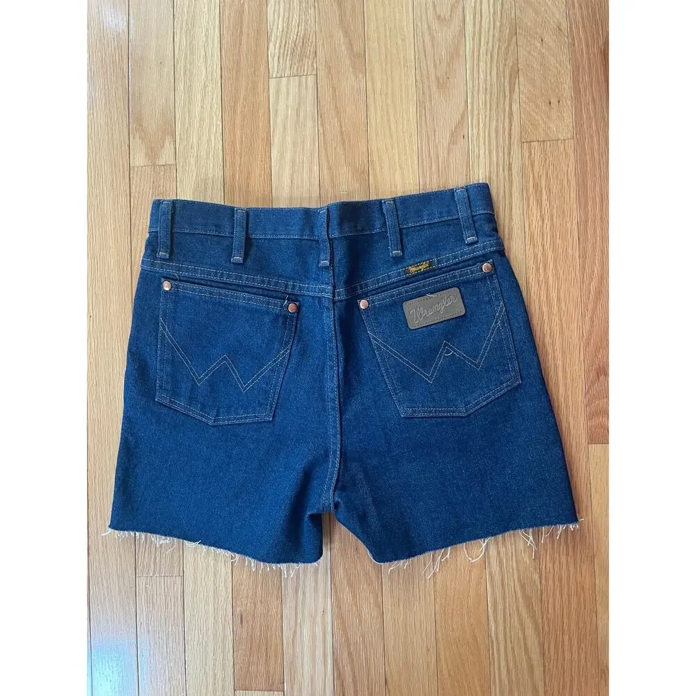 Vintage Women's Wrangler Denim Shorts 30
